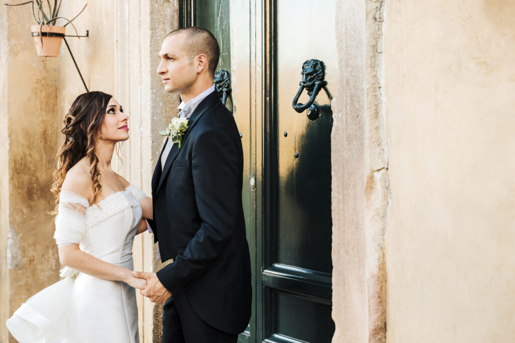 Fotografo di matrimonio a Cerveteri: foto di coppia in campagna